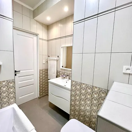 Элитная Квартира Возле Площади Shymkent Exterior photo